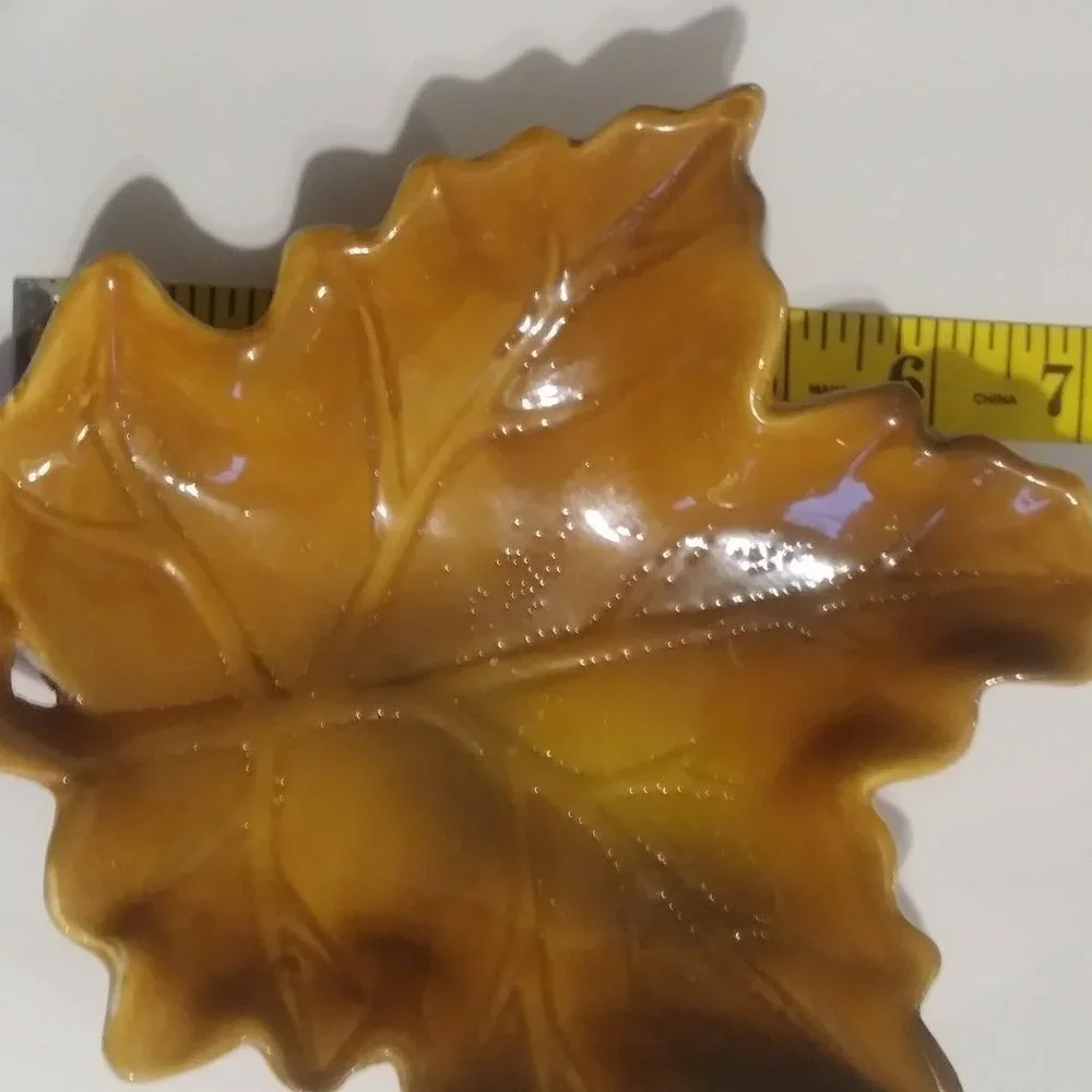 Vintage‎ Porcelain Set of 2 leaves, Dishes